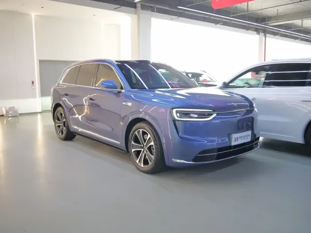 AITO Wenjie AITO M7 2026 Extended Range Ultra AWD 5-Seater — Фото автомобиля 3