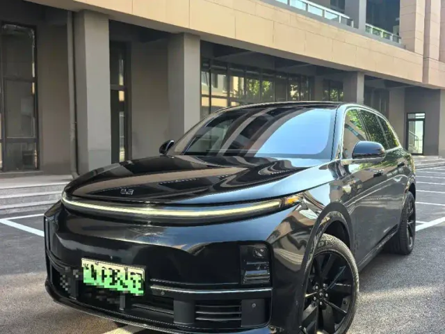 Фотография автомобиля — Li Auto L7