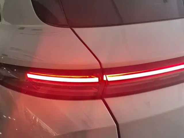 Li Auto L7 — Фото автомобиля 6