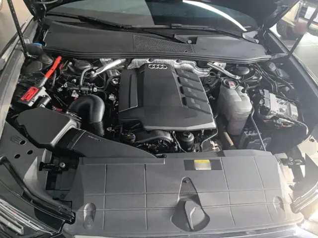 Audi A6L — Фото автомобиля 19