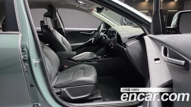 Kia Niro The All New Niro Signature — Фото автомобиля 24