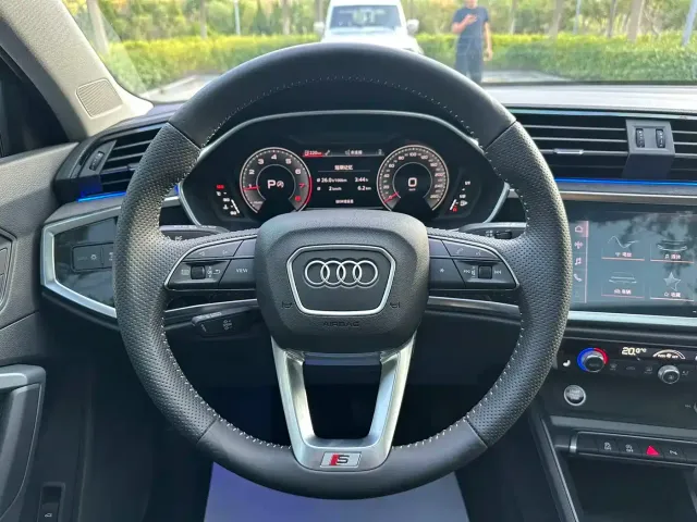 Audi Q3 Sportback — Фото автомобиля 14