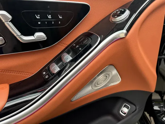 Mercedes-Benz Maybach S-Class — Фото автомобиля 12