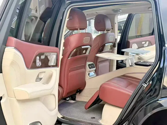 Mercedes-Benz GLS-Class — Фото автомобиля 4