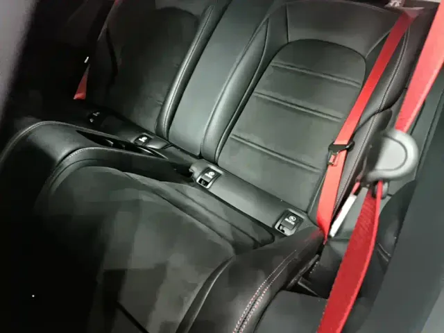 Mercedes-Benz C-Class — Фото автомобиля 16