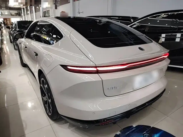 Nio ET5 — Фото автомобиля 4