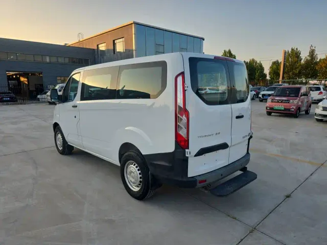 Ford Transit — Фото автомобиля 15