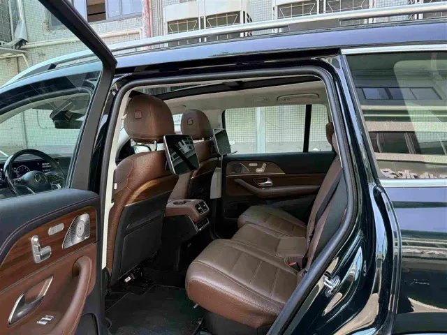 Mercedes-Benz GLS-Class — Фото автомобиля 9