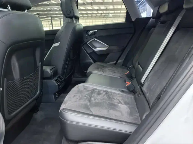 Audi Q3 — Фото автомобиля 5