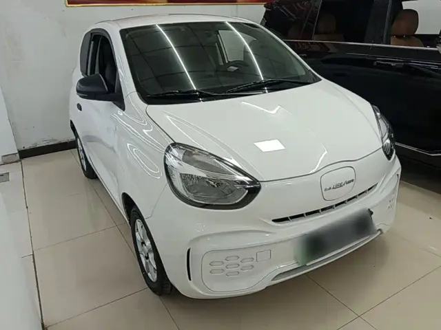 Roewe Clever — Фото автомобиля 3