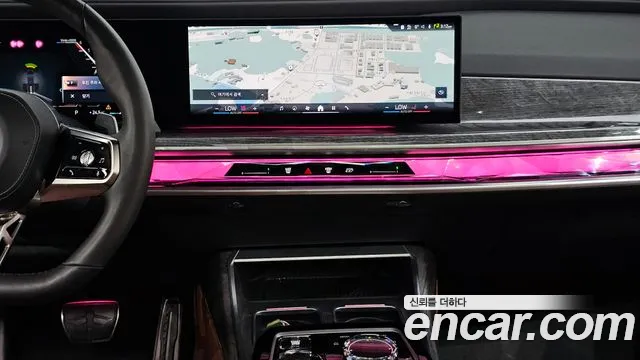BMW 7 Series G70 — Фото автомобиля 14