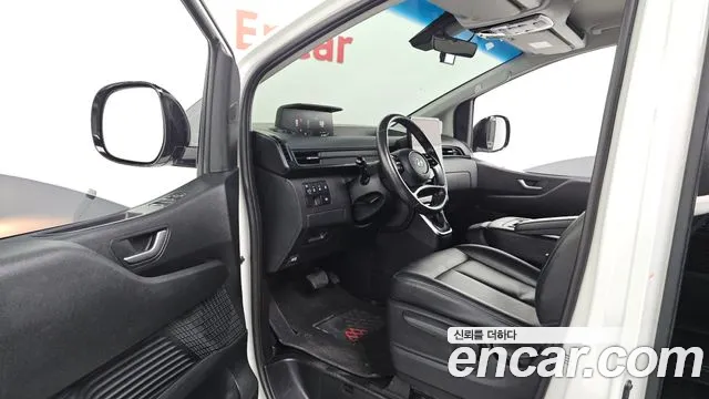 Hyundai Staria — Фото автомобиля 10