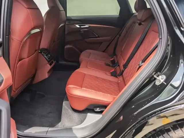 Audi Q5L — Фото автомобиля 27