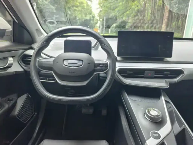 Geely Geometry A — Фото автомобиля 10