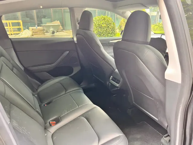 Tesla Model Y — Фото автомобиля 10