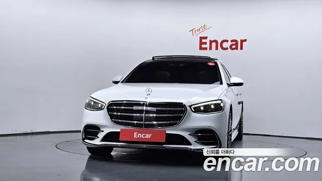 Mercedes-Benz S-Class — Фото автомобиля 3