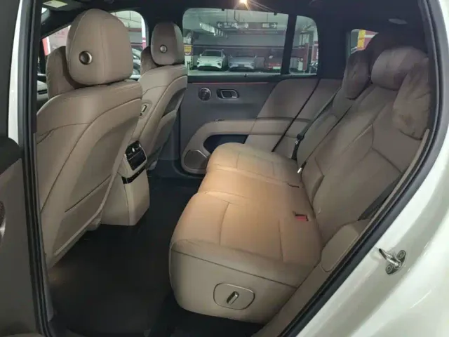 Li Auto i6 — Фото автомобиля 16