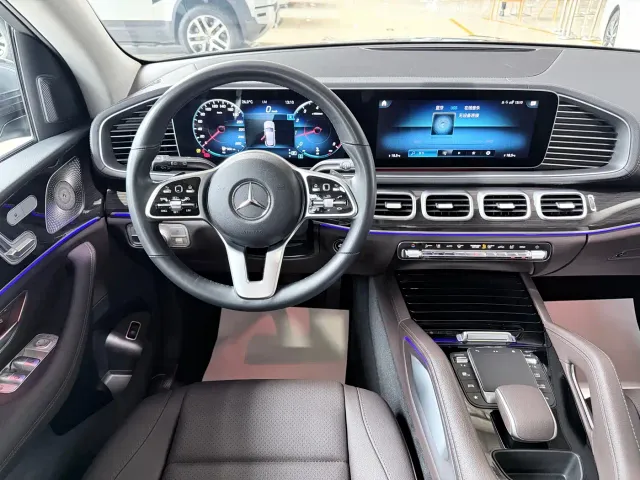 Mercedes-Benz GLE-Class — Фото автомобиля 11