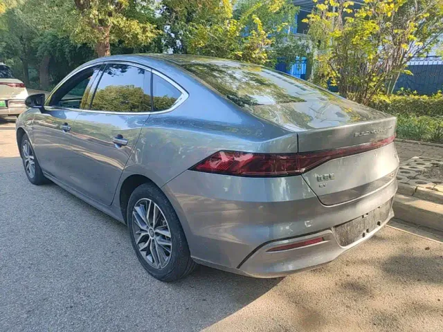 BYD Qin PLUS — Фото автомобиля 22