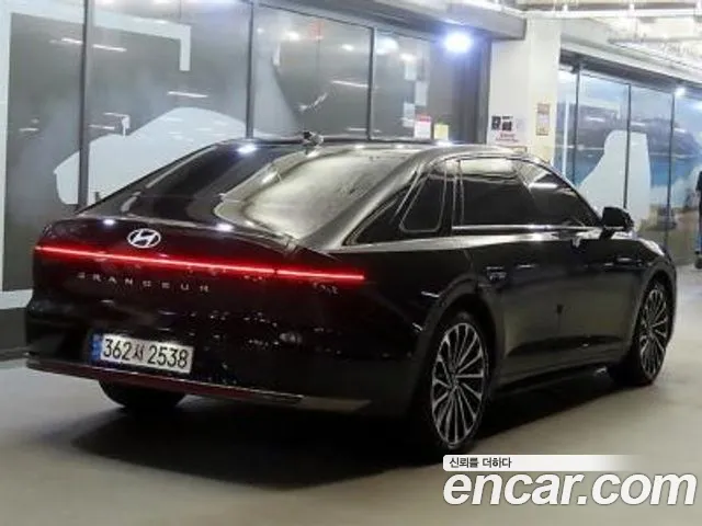Hyundai Grandeur GN7 — Фото автомобиля 4