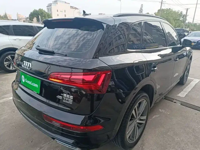 Audi Q5L — Фото автомобиля 6