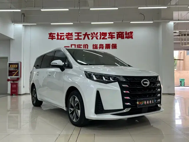 GAC Trumpchi M6 — Фото автомобиля 3