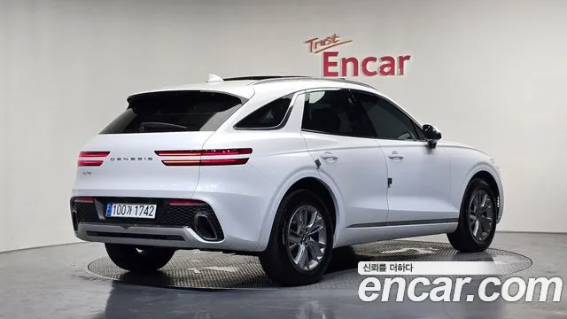 Genesis GV70 2.5T Бензин 2WD — Фото автомобиля 2