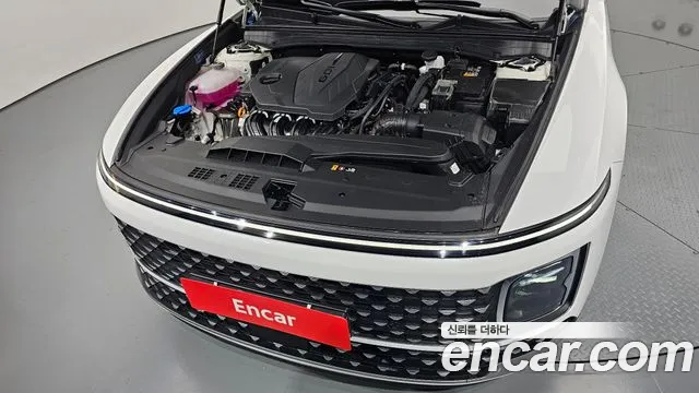 Hyundai Grandeur Grandeur (GN7) 2.5 Бензин 2WD — Фото автомобиля 6
