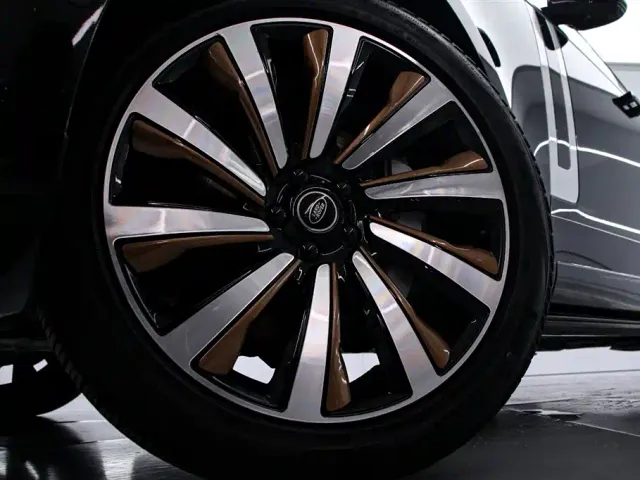 Land Rover Range Rover — Фото автомобиля 18