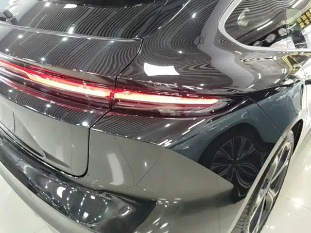 Nio ET5 Touring — Фото автомобиля 7