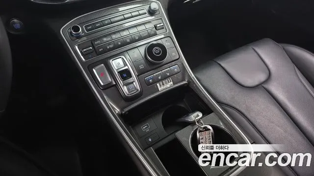 Hyundai Santafe — Фото автомобиля 29