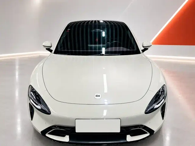Xiaomi SU7 — Фото автомобиля 2
