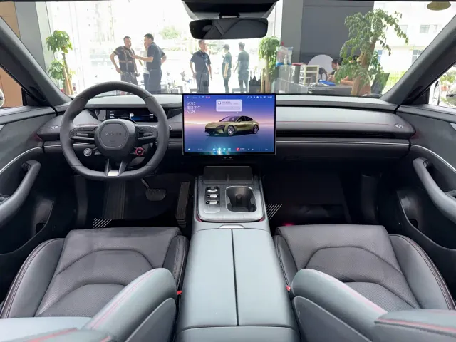 Xiaomi SU7 — Фото автомобиля 6
