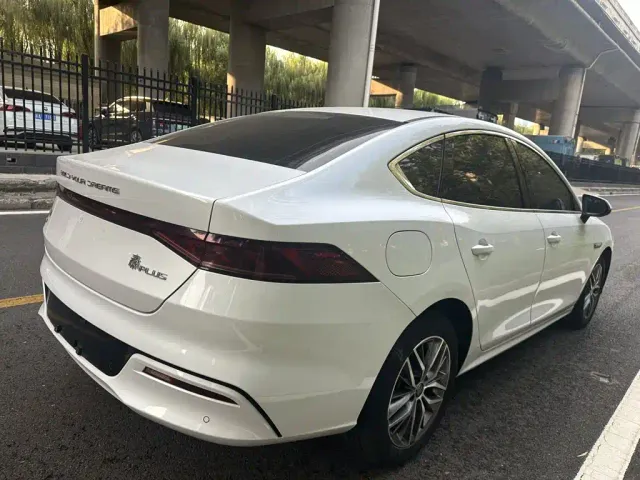 BYD Qin PLUS — Фото автомобиля 17