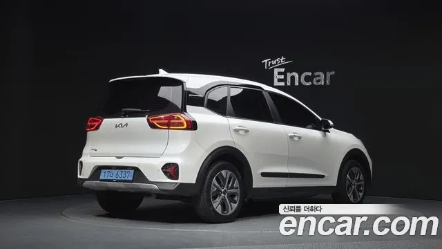 Kia Niro Niro Plus Earth — Фото автомобиля 2