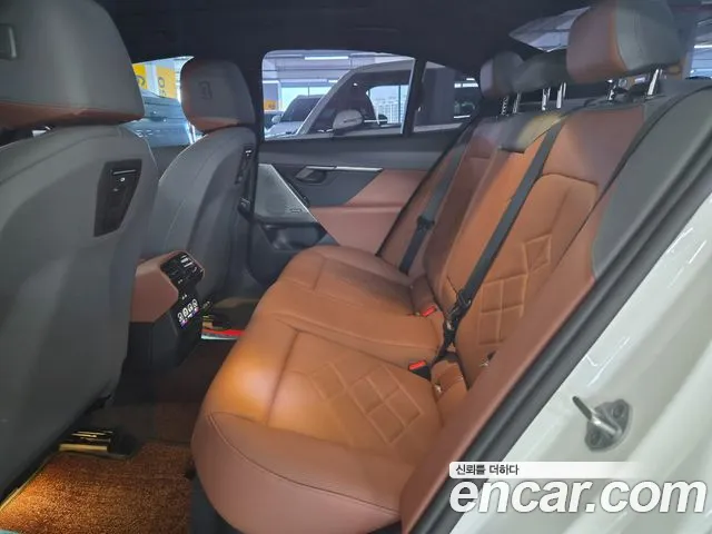 BMW 5-Series 5 серия (G60) 530i xDrive M Sport — Фото автомобиля 2