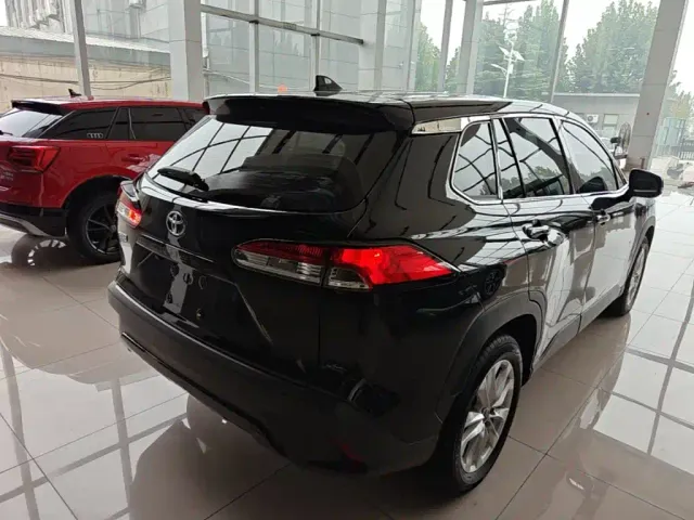Toyota Corolla Cross — Фото автомобиля 6