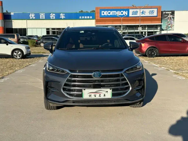 BYD Tang — Фото автомобиля 13