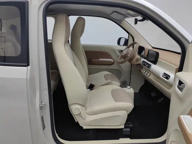 Wuling Hongguang Mini EV — Фото автомобиля 23