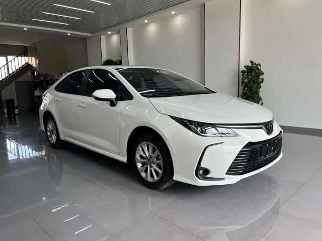 Toyota Corolla — Фото автомобиля 3