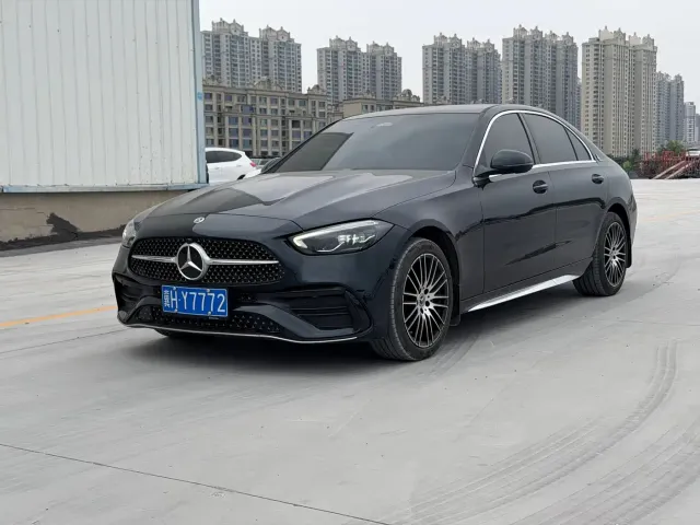 Фотография автомобиля — Mercedes-Benz C-Class