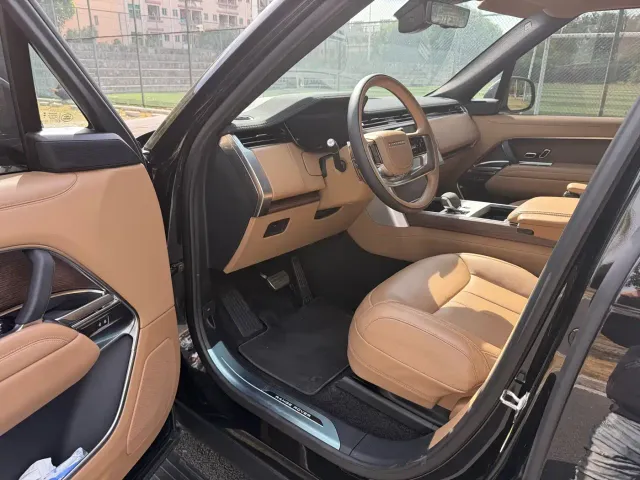 Land Rover Range Rover — Фото автомобиля 11