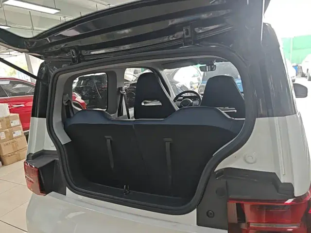 Wuling Hongguang Mini EV — Фото автомобиля 18