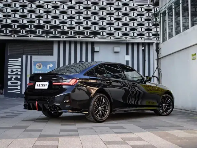 BMW 3 Series — Фото автомобиля 4