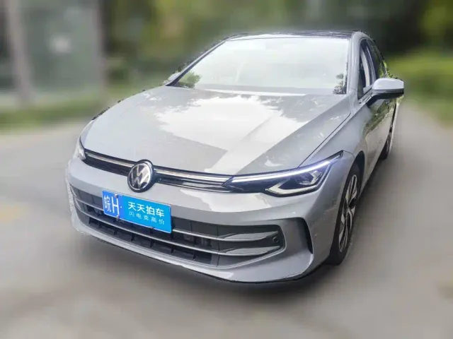 Фотография автомобиля — Volkswagen Golf