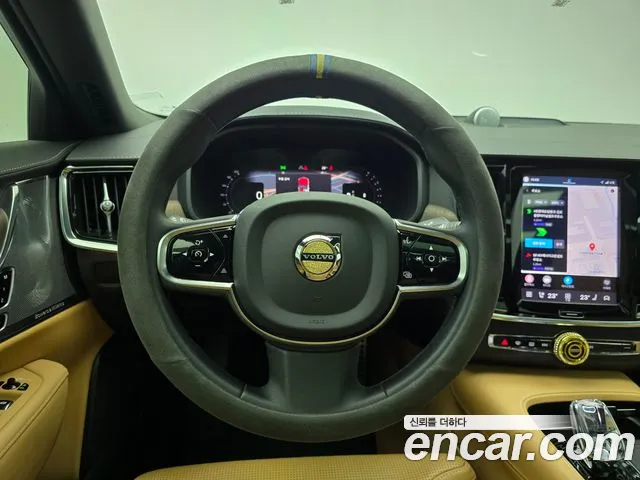 Volvo S90 — Фото автомобиля 8