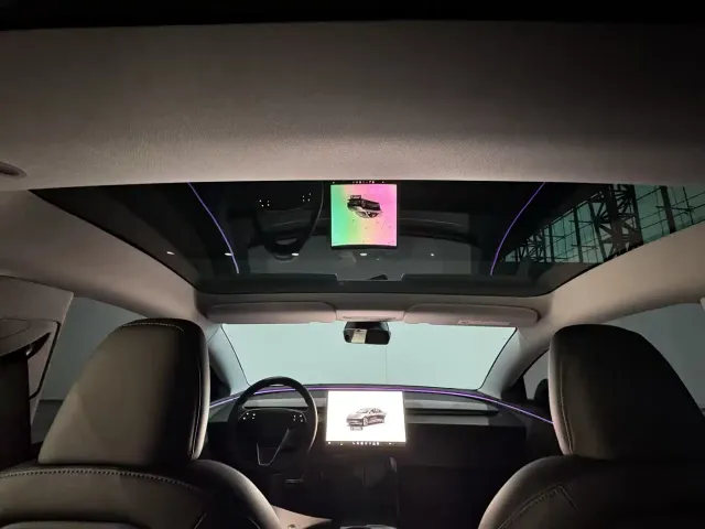 Tesla Model 3 — Фото автомобиля 29
