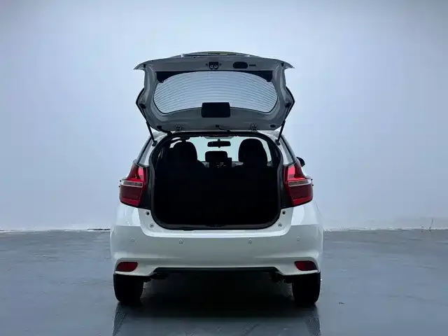 Toyota YARiS L Zhi Xuan — Фото автомобиля 17