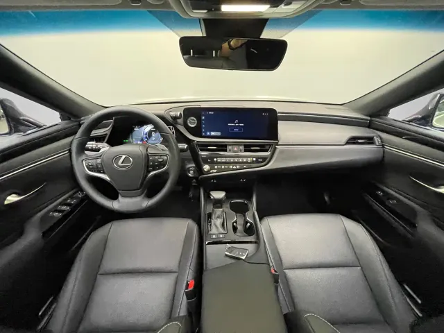 Lexus ES — Фото автомобиля 21