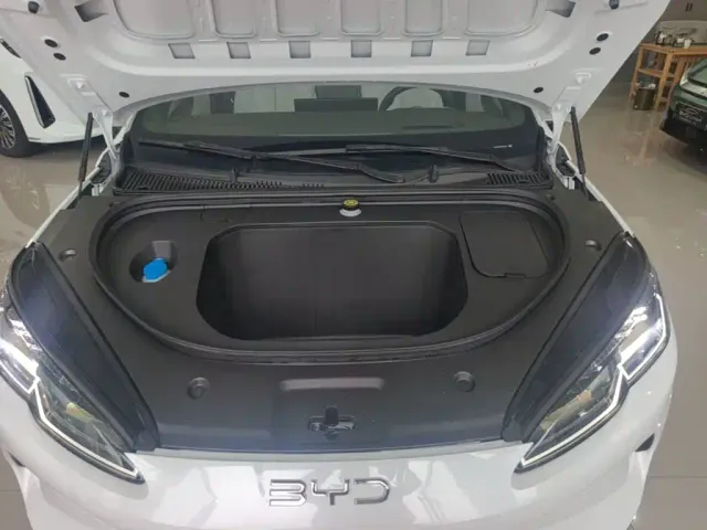 BYD Seal 06 — Фото автомобиля 19